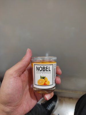 شمع معطر لیوانی نوبل رایحه پرتقال