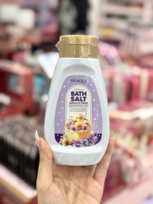 خرید محصول نمک حمام و اسکراب لایه‌بردار بستنی وانیلی بایوآکوا ( Bioaqua )