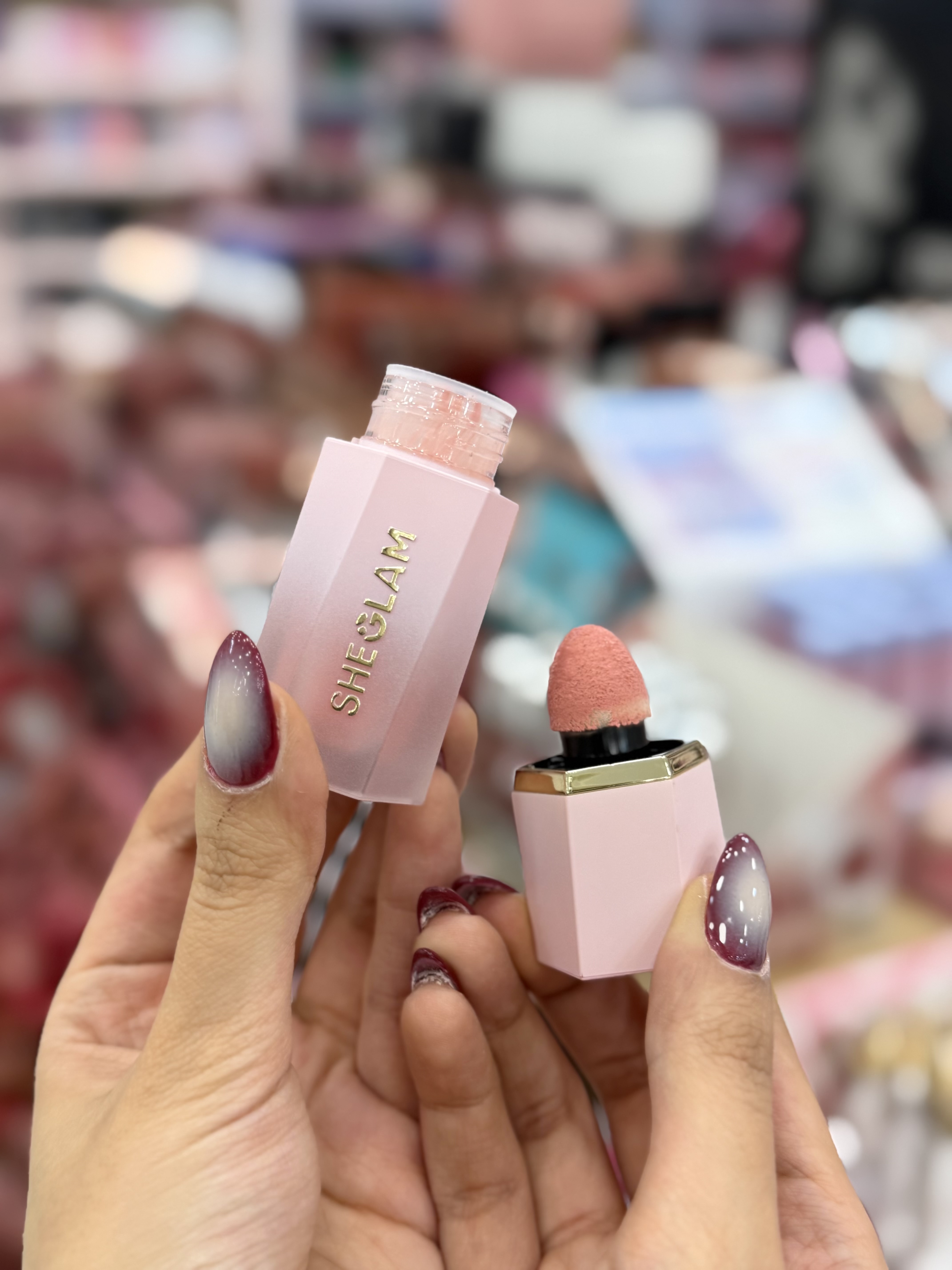 رژگونه مایع لاو کیک شیگلم ( Sheglam )