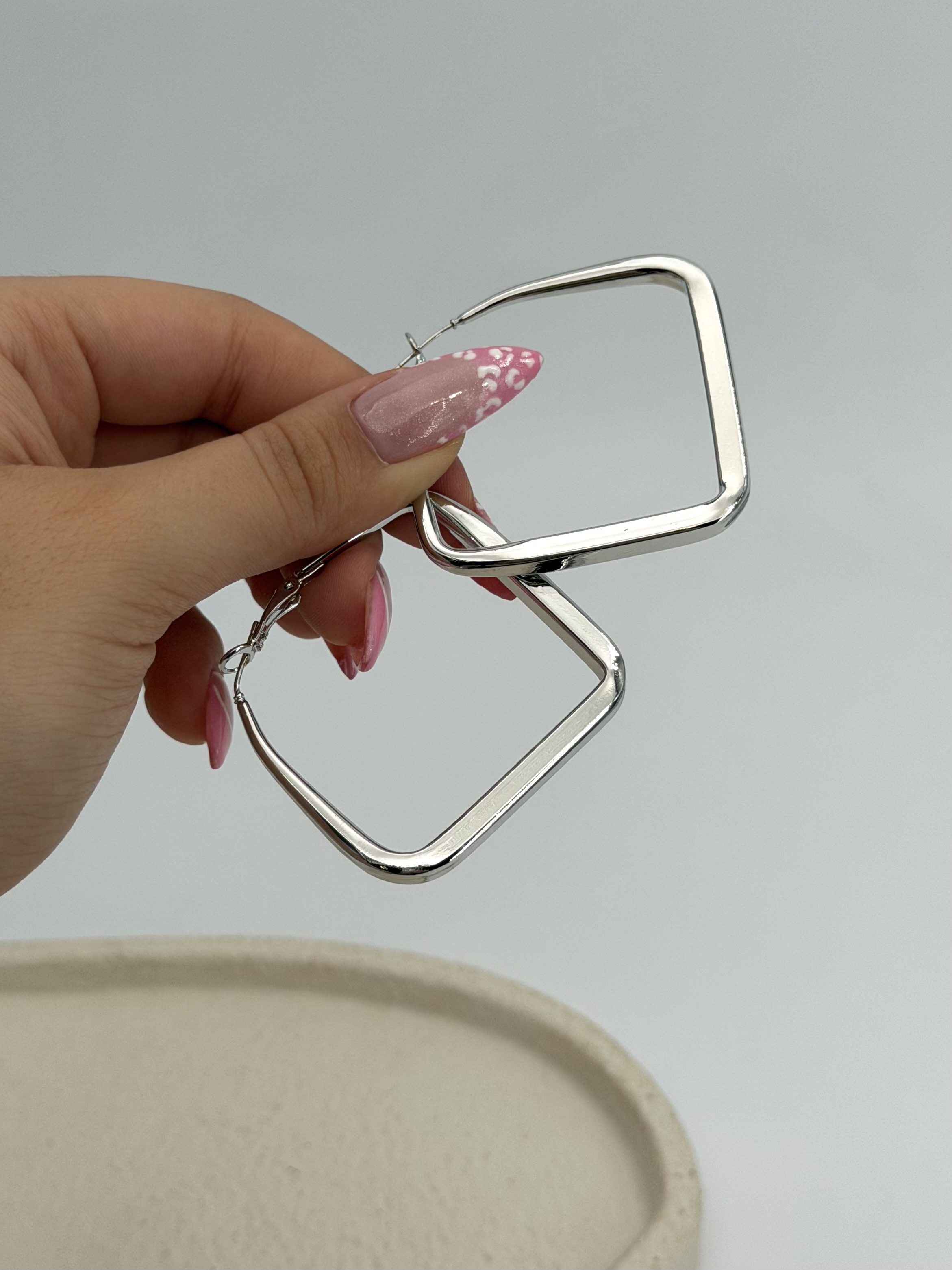 گوشواره حلقه ای مربعی سیلور فشن جولری