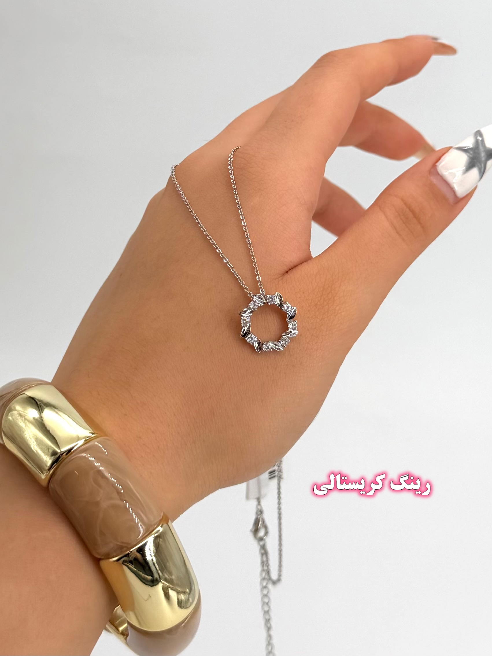 گردنبند پلاک گرد نگین دار