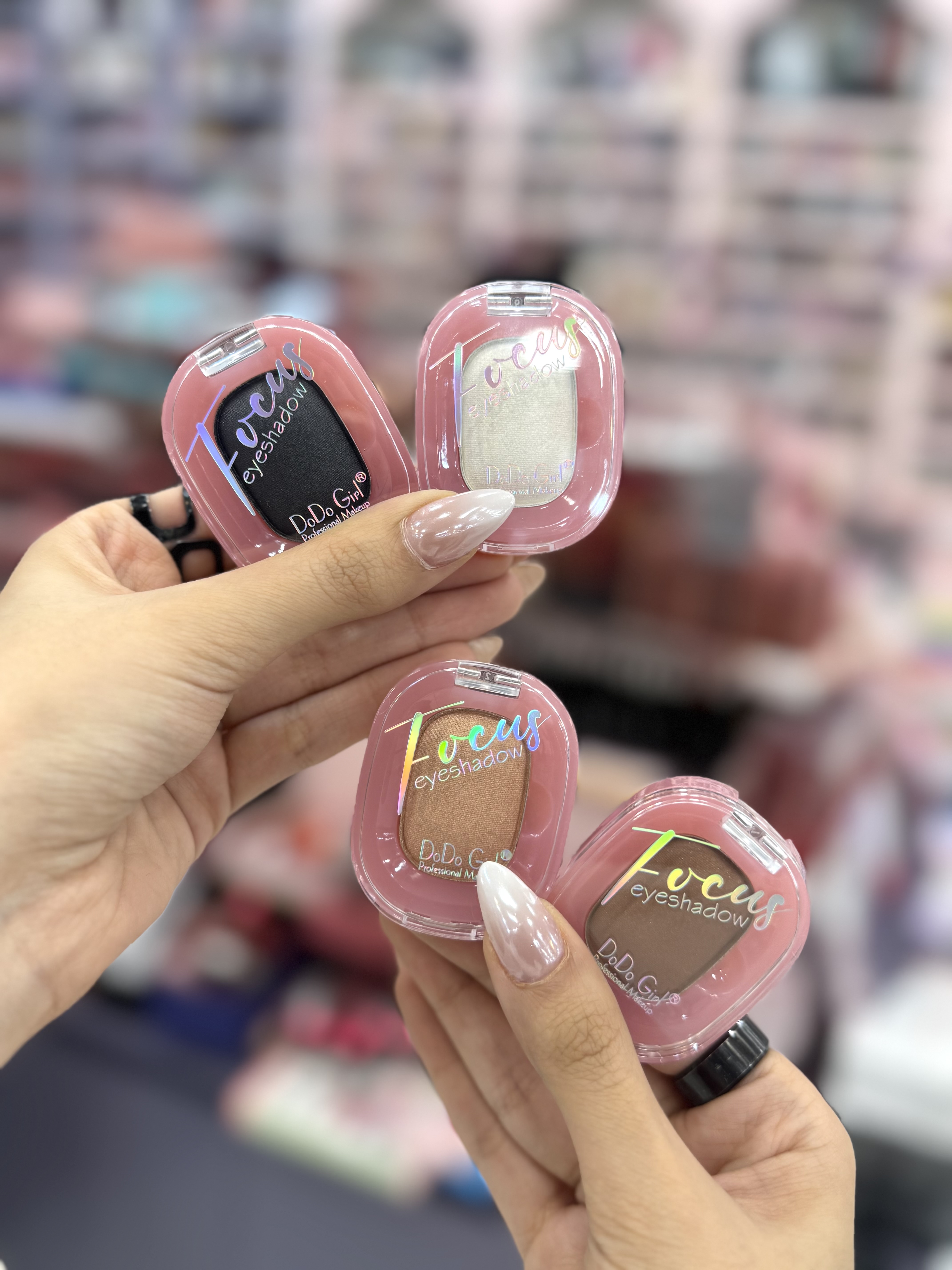 سایه چشم تک رنگ مدل Focus دودو گرل (DoDo girl)