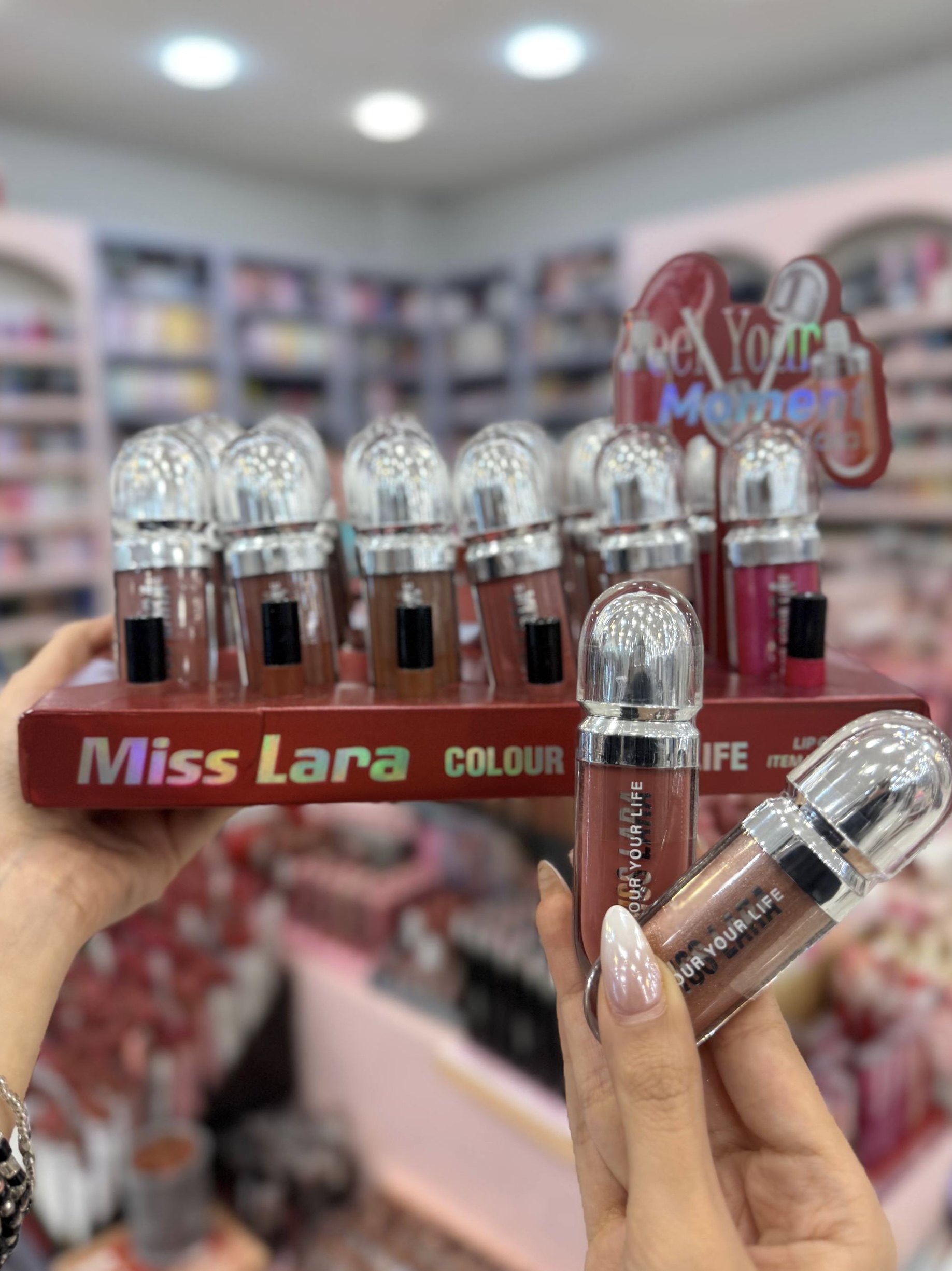 لیپ گلاس کالر یور لایف میس لارا ( Miss lara )