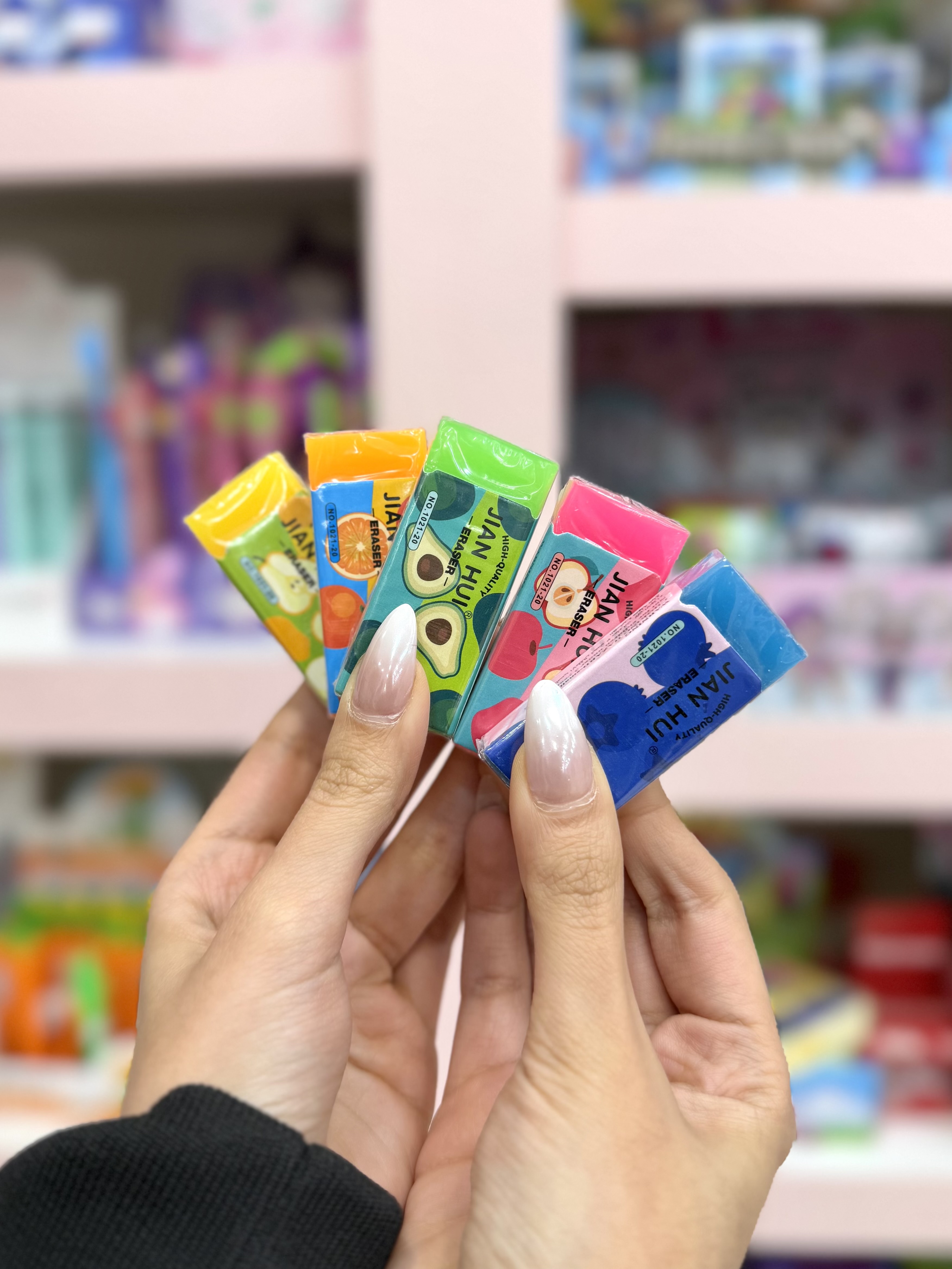 پاکن میوه ای عطری